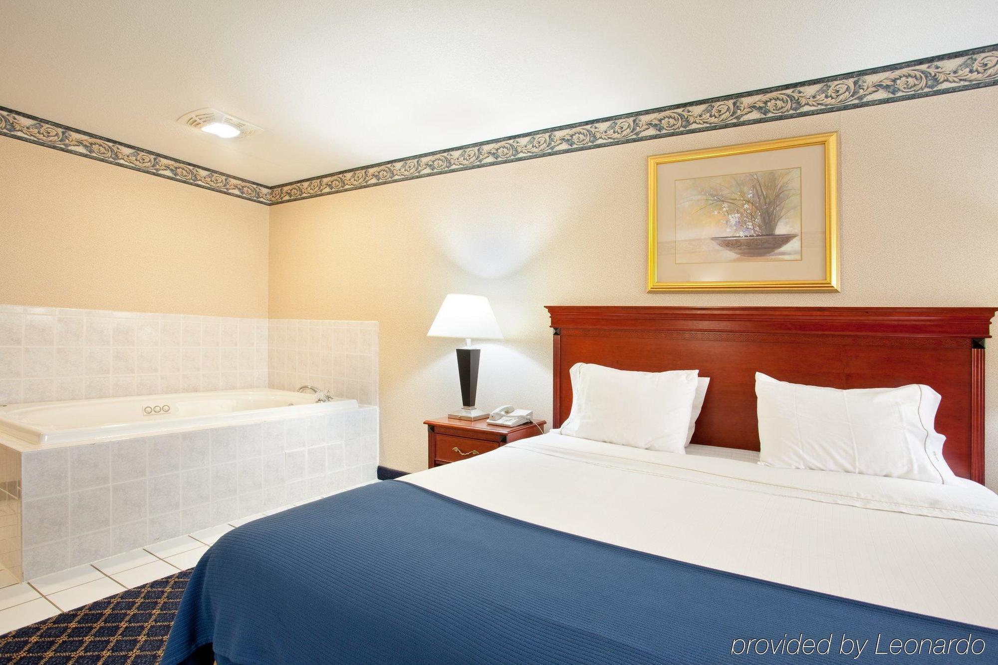 Holiday Inn Express & Suites Danville, An Ihg Hotel Camera foto